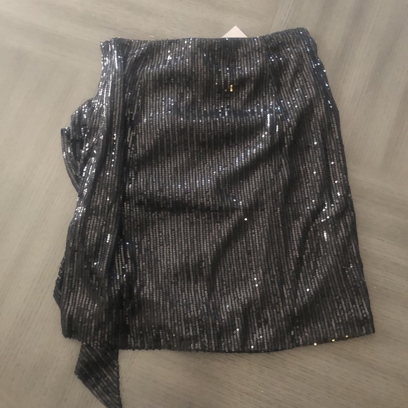 NWT Red Dress Boutique skirt! - Picture 5 of 9